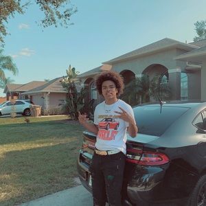 Meet your Posher, Darius